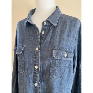 J. Crew The Perfect Shirt • Chambray Shirt • Blue • 100% Cotton • Size L